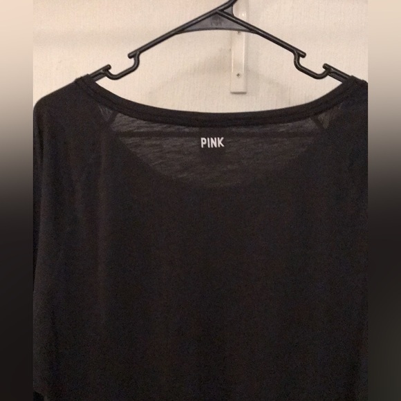 PINK light long sleeved T sz M/LG black design w white paint splatter - Picture 4 of 4